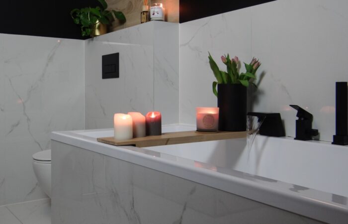 Czarna armatura w domu - jak się sprawdza?